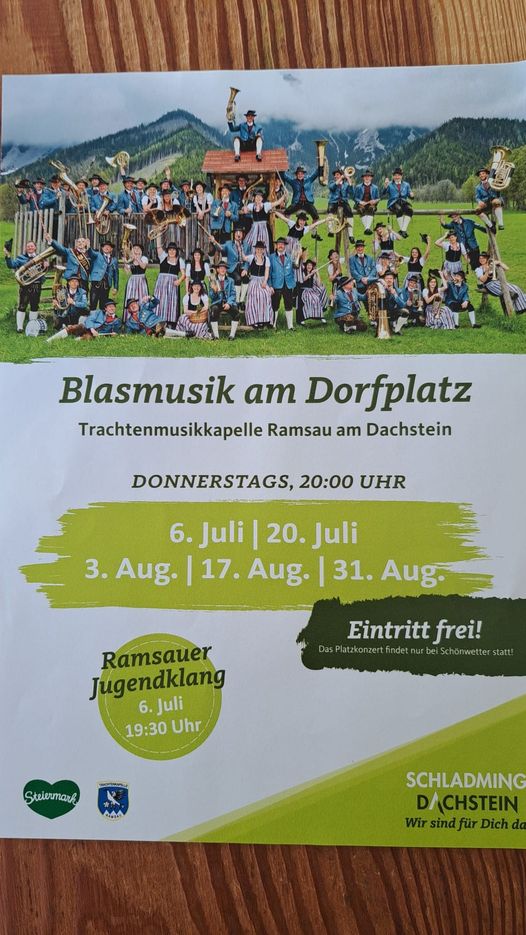 Blasmusik am Dorfplatz