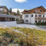 Landhäusl mit neuer Garage